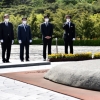 [포토] 박형준 부산시장, 노무현 전 대통령 묘역 참배