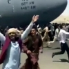 대통령궁 점령한 탈레반…시민들은 美공군기에 매달렸다