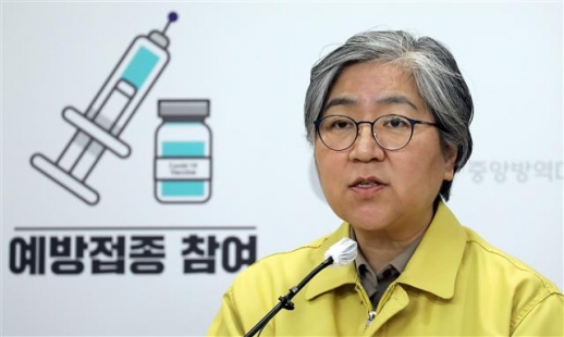 60세 이상 위중증 57% ‘돌파감염’…“3차 접종시 오미크론 대응 가능” (종합)