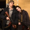 [포토] 우크라이나 신혼부부, 향토방위군에 가담
