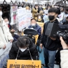 [단독] 인수위 이어 민주당도 ‘지하철 시위’ 장애인 단체 만난다(종합)
