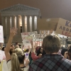 [르포]낙태권 시위에 연방대법원 ‘불야성’… 美 정국 폭풍 속으로