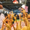 말레이시아 닭고기 수출 중단에 싱가포르 비상, 고조되는 ‘식품 민족주의’