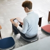 IoT 기술 접목한 의자 ‘자세알고’… 앱 통해 바른 앉은 자세 잡아줘