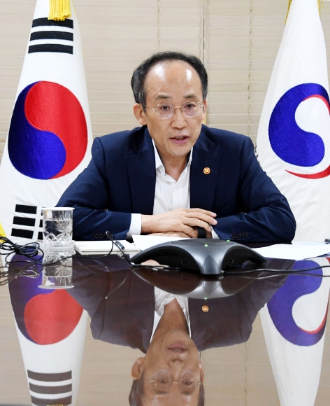 정부, G7 러시아산 원유 가격상한제 동참 검토