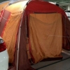 아파트 지하주차장에 ‘대형 텐트’가…네티즌 갑론을박