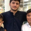 카불 탈출 난리통에 헤어진 쌍둥이 형제 일년 뒤 런던에서 상봉