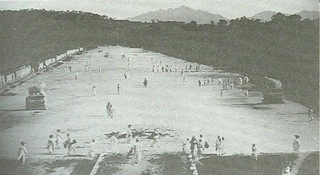 광화문 문루에서 바라본 육조거리. 1900년에 촬영된 사진이다. 김별아 제공