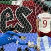 레반도프스키의 월드컵 첫 골 막아낸 ‘멕시코 거미손’ 오초아