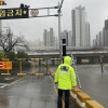 ‘겨울 폭우’에 항공기 결항·축제 취소 줄줄이