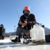 [포토] 빙어를 잡아라…인제빙어축제 3년만에 ‘귀환’