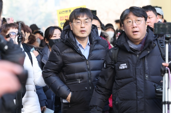 ‘청담동 술자리 의혹’ 첼리스트 “태어나서 尹·韓 본 적 없다”