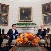尹대통령, 바이든과 소인수 회담…“글로벌 동맹 새출발”