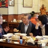 ‘文 혼밥’ 논란에 박수현 “중국인들 설레게 한 일정”
