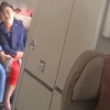 “승무원 악플 마음 아파”…비행기 문 연 범인 제압한 승객의 당부