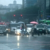 오산 시간당 32㎜ 폭우…“내일 새벽까지 물폭탄”