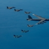 미 공군 핵폭격기 B-52 한반도 전개 다음주 핵항모 칼빈슨함 부산 온다
