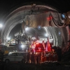 인도 터널 붕괴 16일 만에 인부 41명 전원 구조