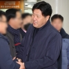 ‘이재명 측근’ 김용, ‘불법자금 수수’ 징역 5년(종합)