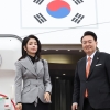 WSJ “300만원짜리 디올백, 韓 집권여당 뒤흔들다”