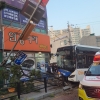 고양서 전기 시내버스 인도로 돌진…승객 등 10명 부상