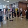부산대 의대 교수들 총장에 항의 시위…“사직 제출도 고려”