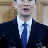 ‘금감원의 관권 선거’ 비판에 이복현 “보름달 둥근 게 손가락 탓이냐”