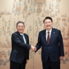 尹, 리창 中총리와 회담…“글로벌 복합위기 속 협력 강화 희망”