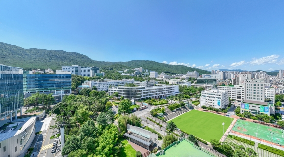 부산대 총학생회, ‘총학 명의로 클럽 방문’ 논란 부른 회장 제명