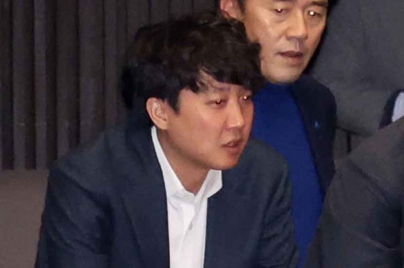 이준석 “‘내란수괴’ 윤석열, 탈당 아닌 제명해야”