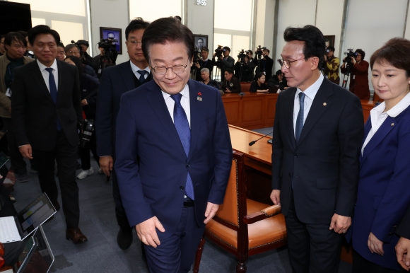 민주, 추경호 내란죄 고발 검토…“계엄해제 의결 방해”