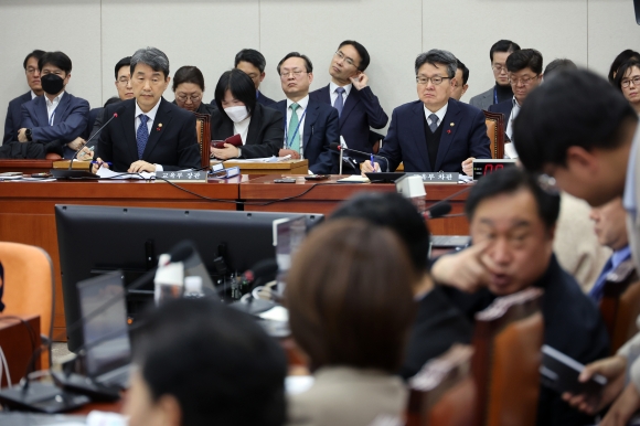 계엄사, 교육부에도 파견 요청…전 부처 장악하려 했나