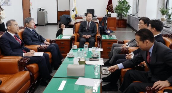 국정원 “파병 북한군, 최소 100명 사망… 폭풍군단 추가 차출설”