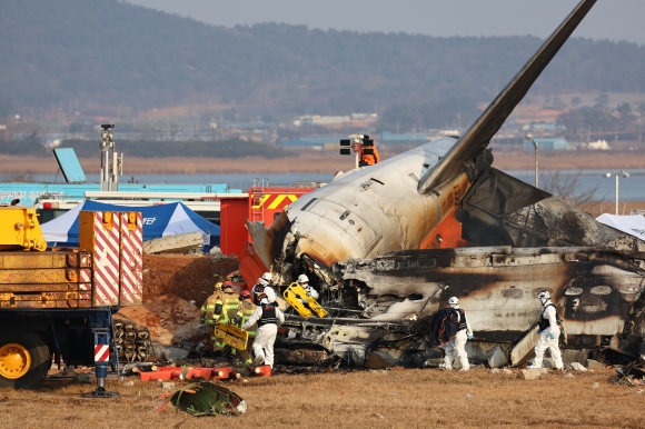 무안 제주항공 참사… 179명은 내리지 못했다