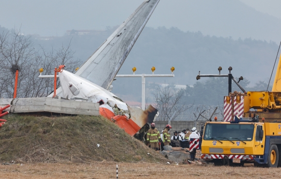 우리나라에 101대…보잉 737-800 기종 전수점검한다