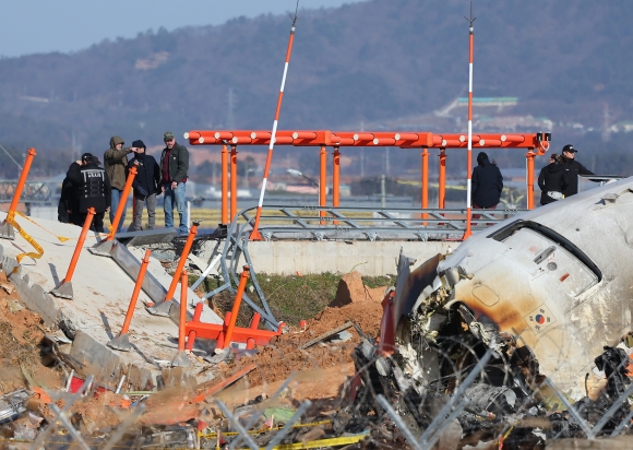 ‘4대 허점’ 무안공항, 총체적 난국이었다