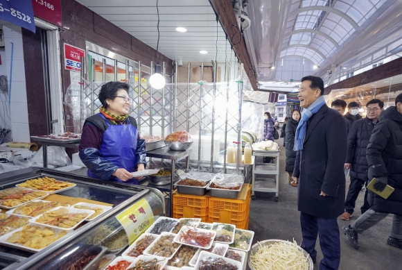 “성북구 전통시장은 설맞이 특별 이벤트로 풍성”