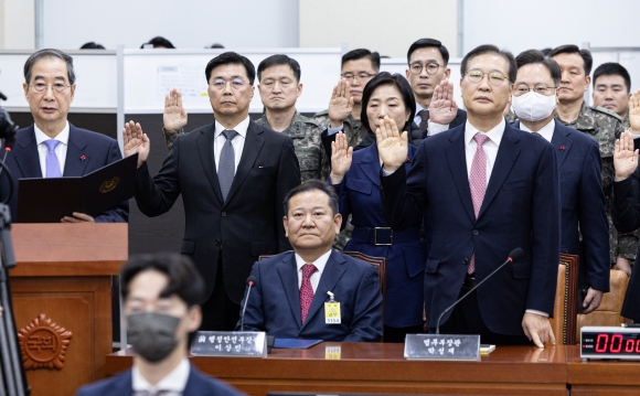 모든 질문에 “증언하지 않겠다”…증인선서도 거부한 이상민 [포착]