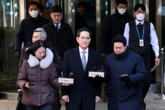 남편은 삼성 2심 무죄판결, 아내는 대법서 상고심?… ‘판사 부부’에 쏠린 눈