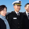 아들 군대 보낸 이재용…해군 임관식에 삼성·대상가 집결