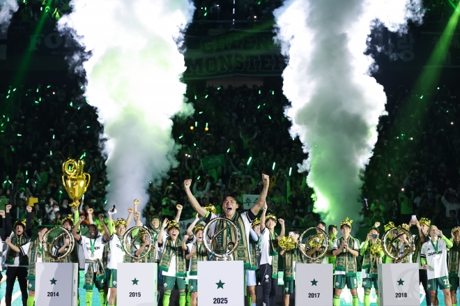 조현우 제친 송범근, 미드필더 김진규·박진섭·송민규 등 싹쓸이…K리그1 베스트11 전북 6명