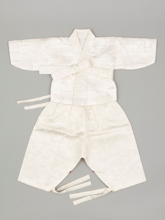 100줄 누비 백일옷, 천인천자문… 언제나 간절했던 ‘생명의 탄생’