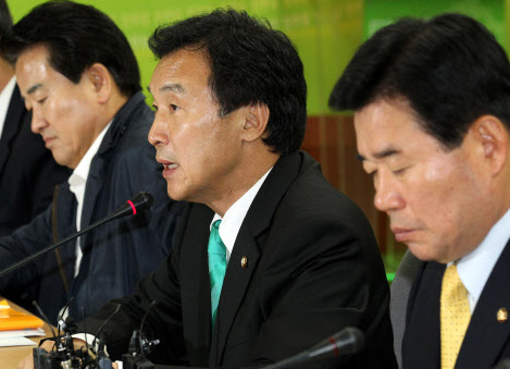 정동영(왼쪽) 민주당 최고위원과 손학규(왼쪽 두번째) 민주당 대표