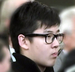 13일(현지시간) 오스트리아 빈 공항에서 일본 언론의 TV카메라에 포착된 김한솔의 모습.  MBC 영상 캡처 