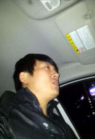 셀프 영상을 티저라고 속인(?) 박지헌이 신곡 ‘온니 유’가 공개되자 마자 많은 관심을 받고 있다. <br>사진-박지헌 트위터