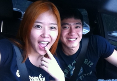 커플 사진을 처음 공개한 신지-유병재<br>사진-신지 미니홈피<br>