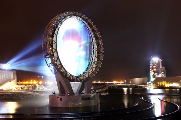 여수엑스포의 랜드마크 ‘디오(The O)’가 드디어 숨겨진 모습을 드러냈다.