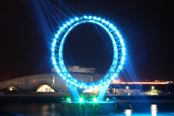 여수엑스포의 랜드마크 ‘디오(The O)’가 드디어 숨겨진 모습을 드러냈다.