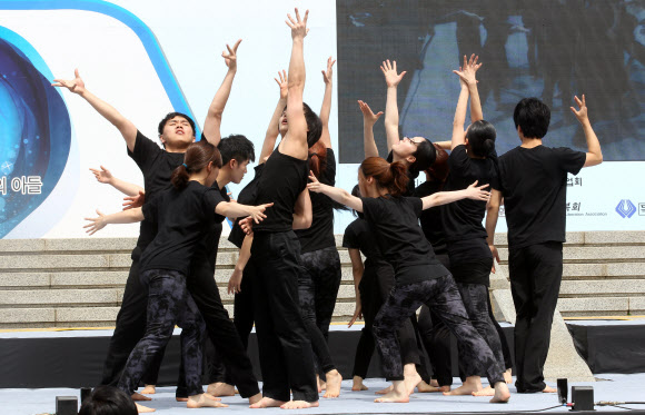 윤봉길 의사의 삶을 그린 연극이 공연 되고 있다. 연합뉴스