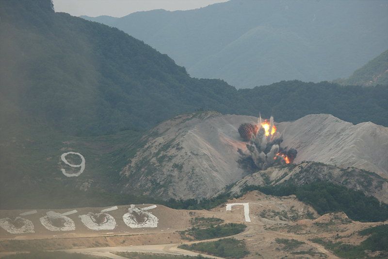 적 전차부대 밀집지를 정확하게 타격한 TA-50.